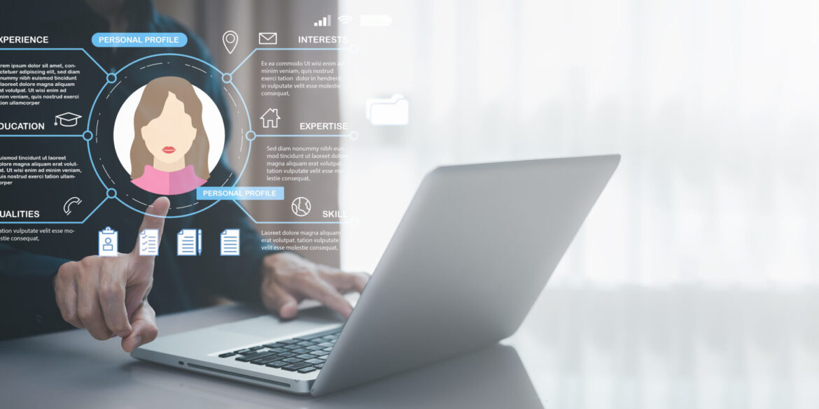 E-learning education with Online Courses e-learning concept. Learning workshop learn to think internet training knowledge technology, online learning with webinars, video tutorials, internet lessons