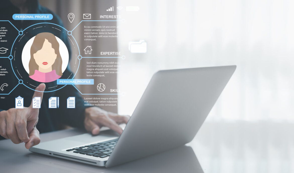 E-learning education with Online Courses e-learning concept. Learning workshop learn to think internet training knowledge technology, online learning with webinars, video tutorials, internet lessons